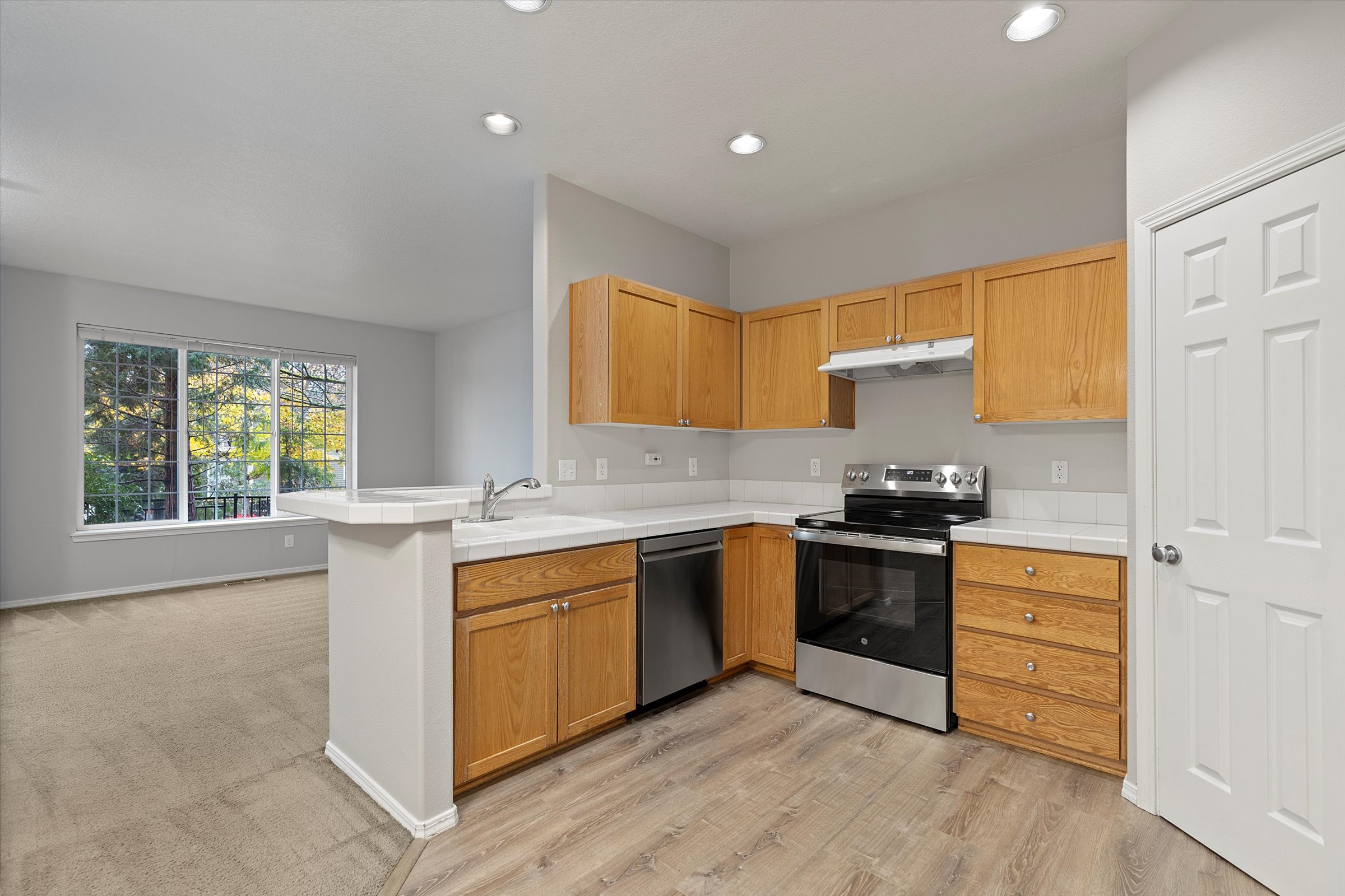 2310 NW Roseburg Terrace